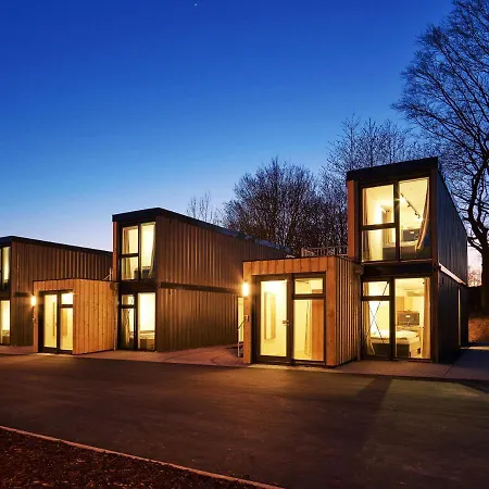 Modern Ausgebauter Ueberseecontainer Als Tiny House Апарт-отель Вертгейм